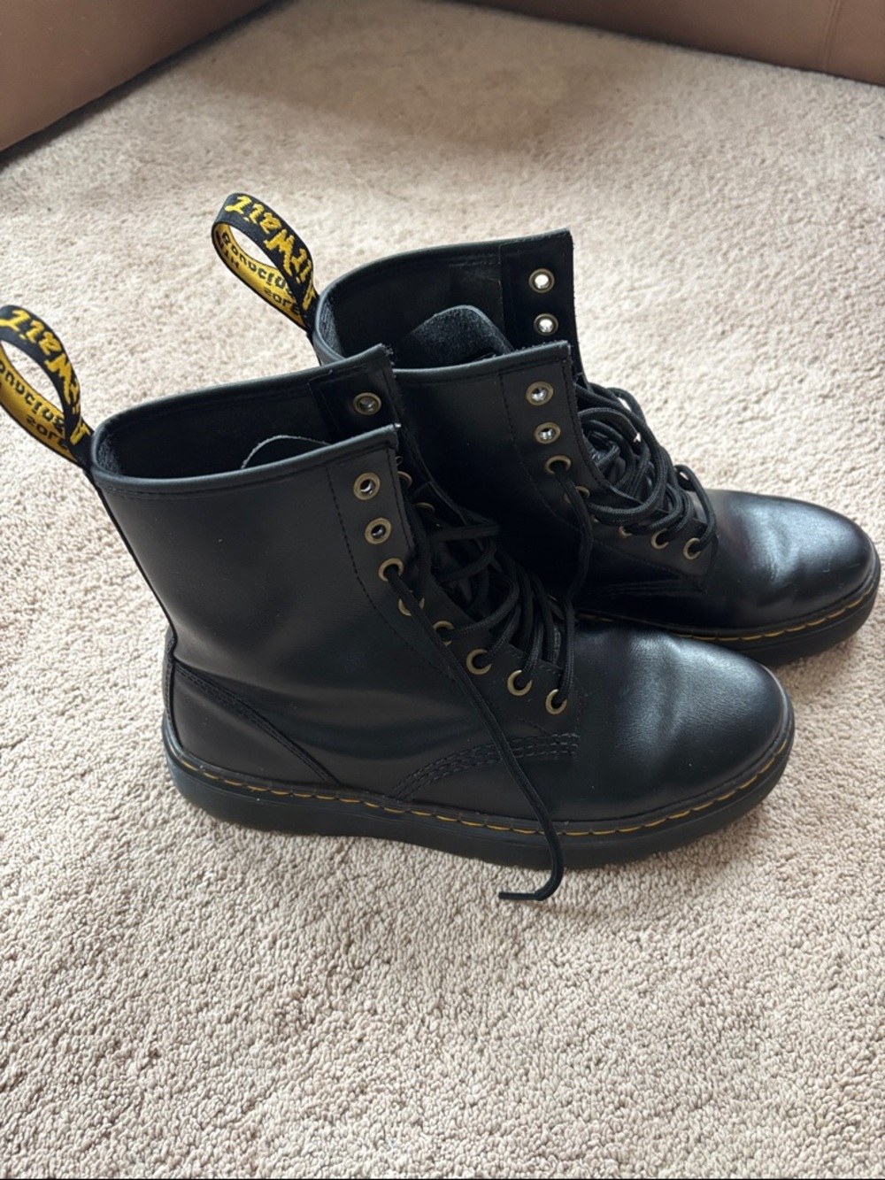 Dr. Martens Black Leather Boots sz 8